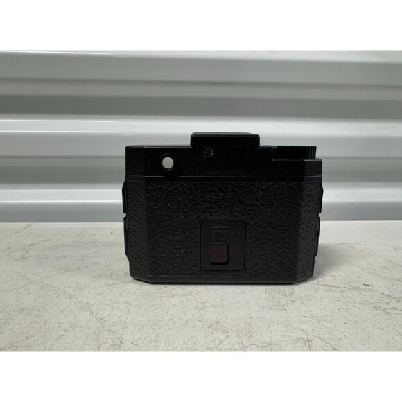 Holga 120Sf Instant Film Camera - Picture 3 of 9